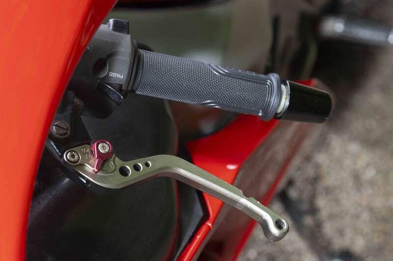 2996 Kawasaki ZX-7R (P1)