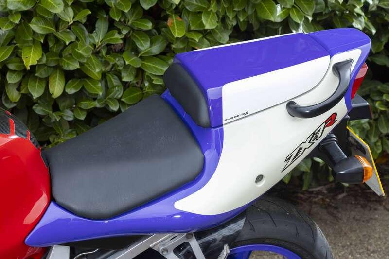 2996 Kawasaki ZX-7R (P1)