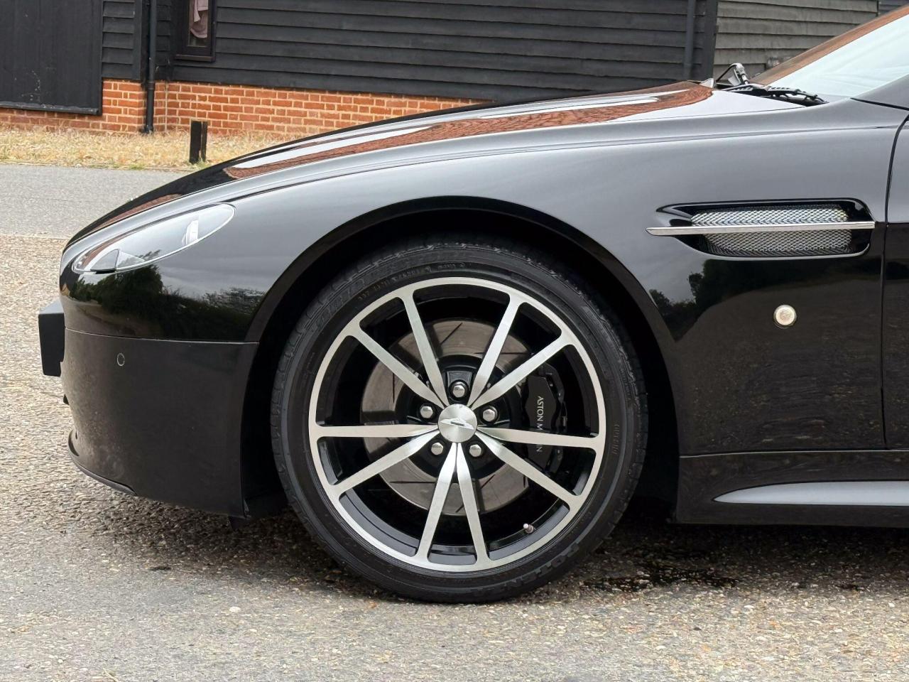 2010 Aston Martin 4.7 V8 Sportshift Euro 4 2dr