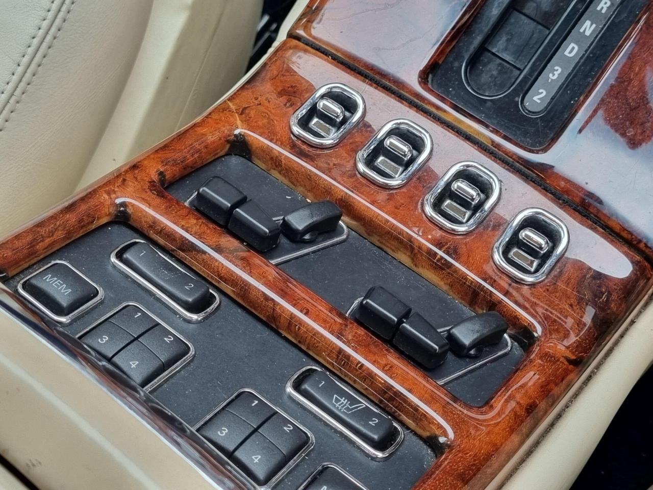 2002 Bentley 6.8 R Saloon 4dr Petrol Automatic (495 g/km 400 bhp)