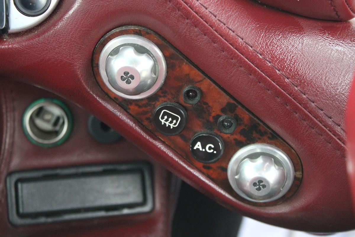 1997 TVR CERBERA 4.2 AJP