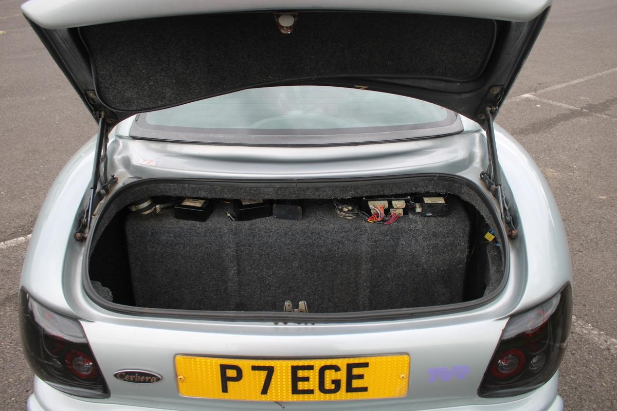 1997 TVR CERBERA 4.2 AJP