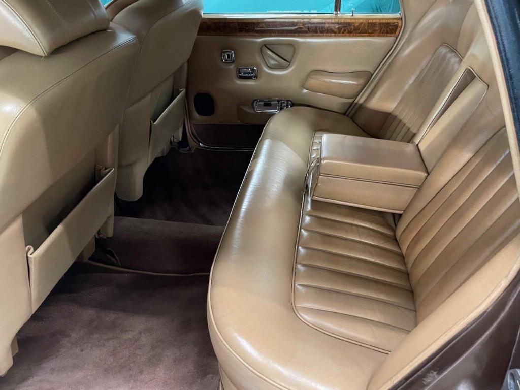 1976 Rolls - Royce Silver Shadow 1