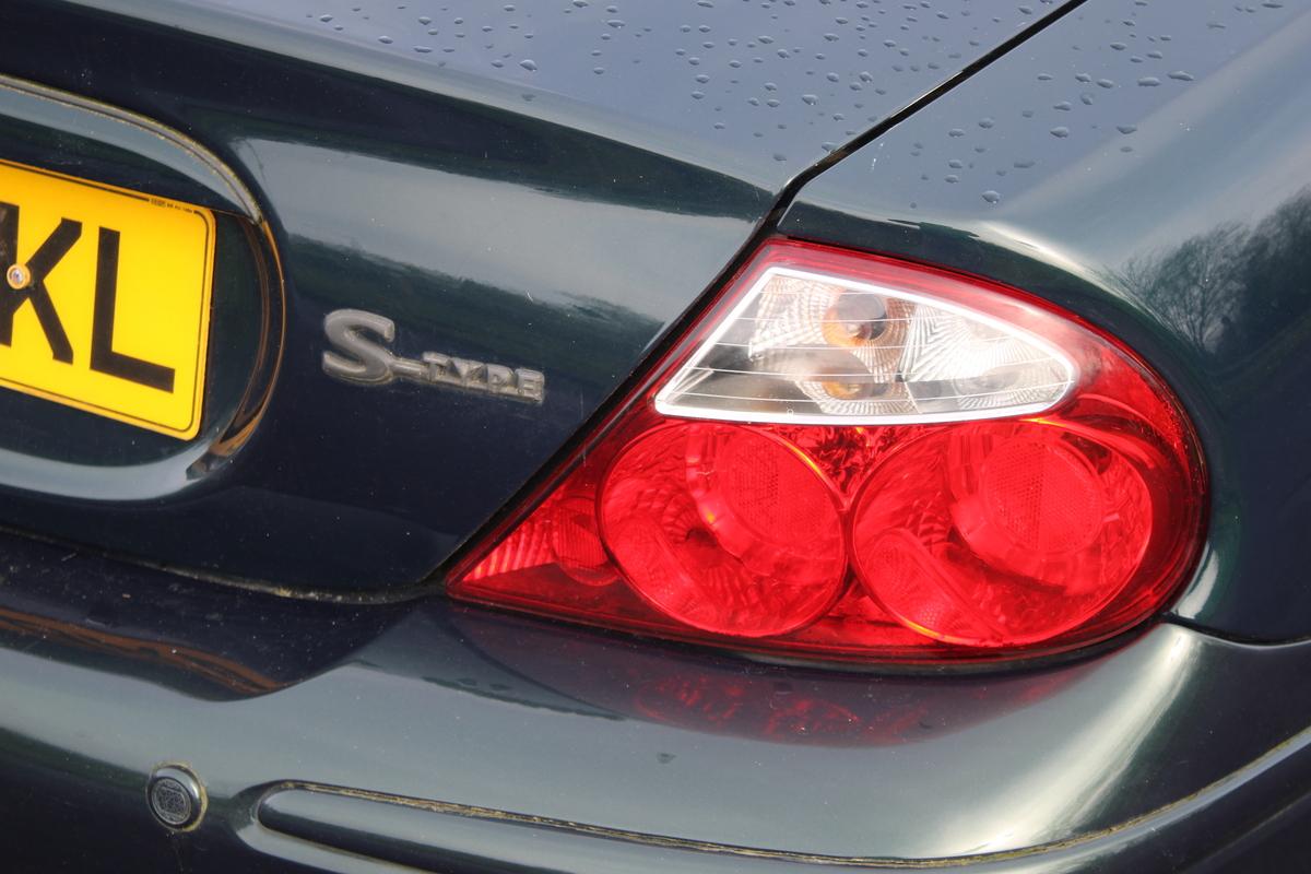 2001 Jaguar S-TYPE V6 SPORT AUTO