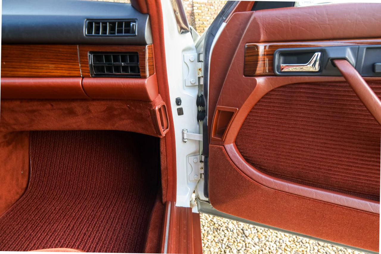 1988 Mercedes - Benz 280 S &ldquo;With only 16.000 kilometers&rdquo;