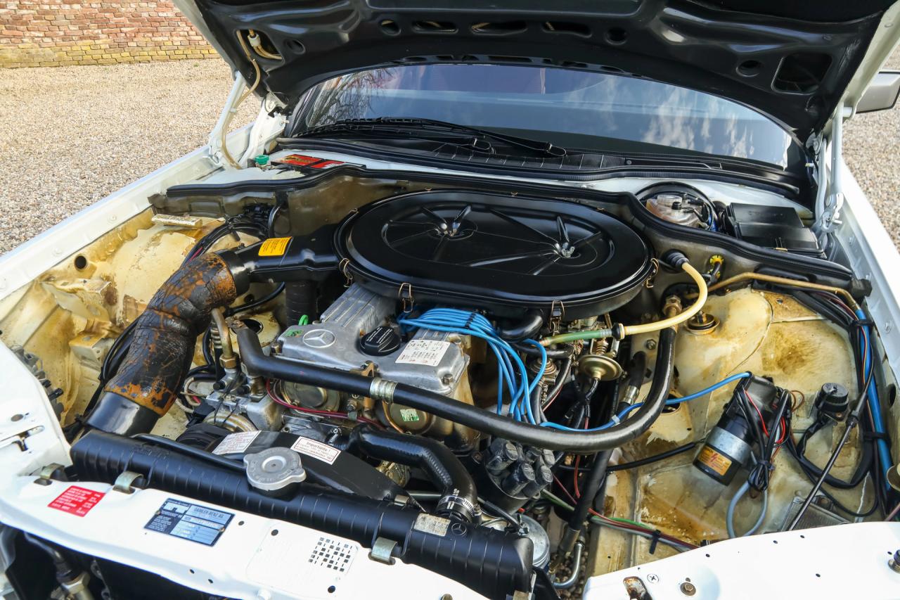1988 Mercedes - Benz 280 S &ldquo;With only 16.000 kilometers&rdquo;