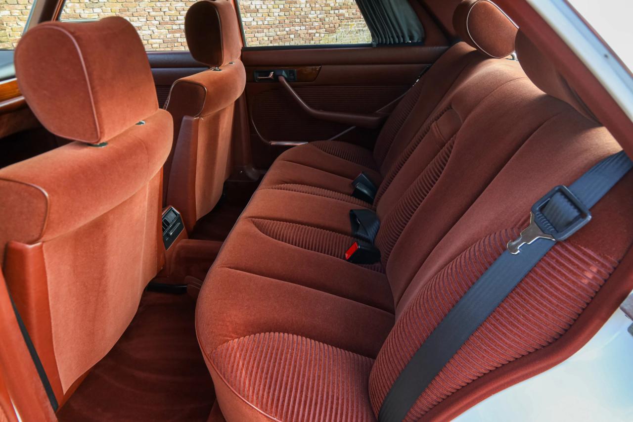 1988 Mercedes - Benz 280 S &ldquo;With only 16.000 kilometers&rdquo;