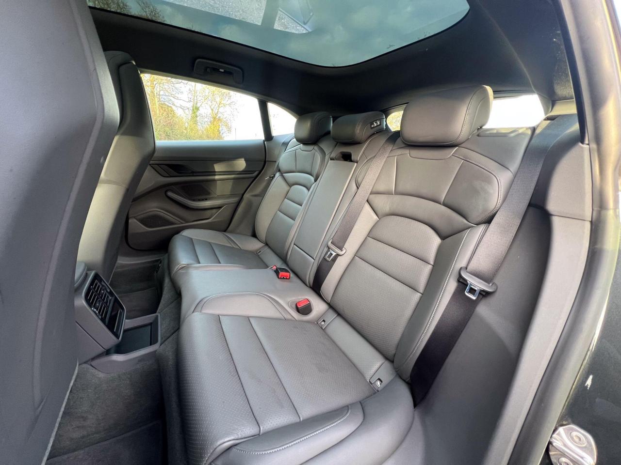 2022 Porsche Performance 79.2kWh Sport Turismo Auto RWD 5dr (11kW Charger)