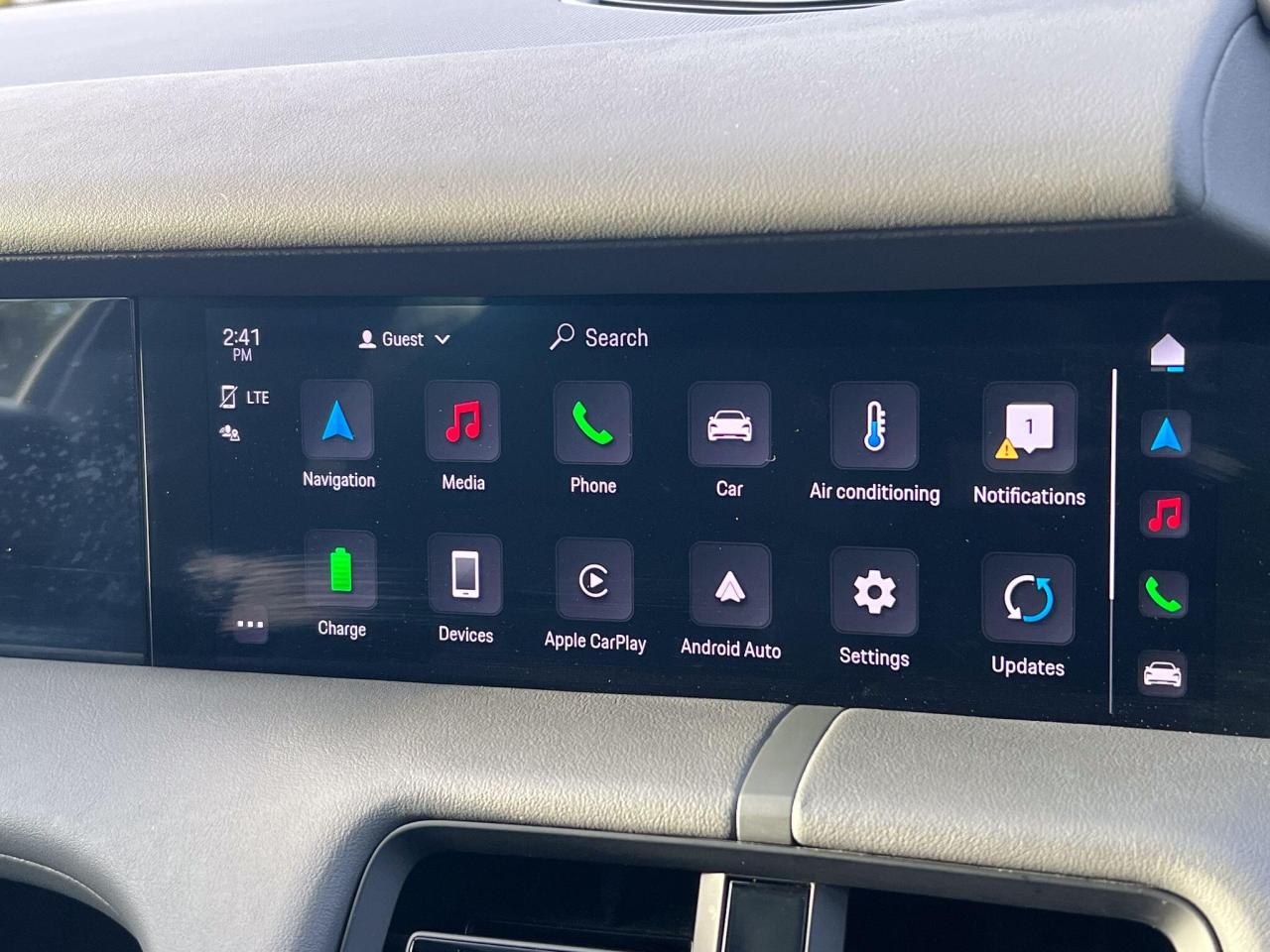 2022 Porsche Performance 79.2kWh Sport Turismo Auto RWD 5dr (11kW Charger)