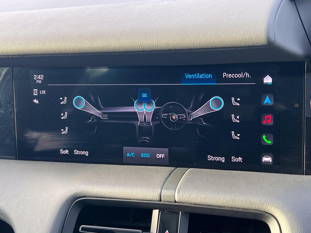 2022 Porsche Performance 79.2kWh Sport Turismo Auto RWD 5dr (11kW Charger)