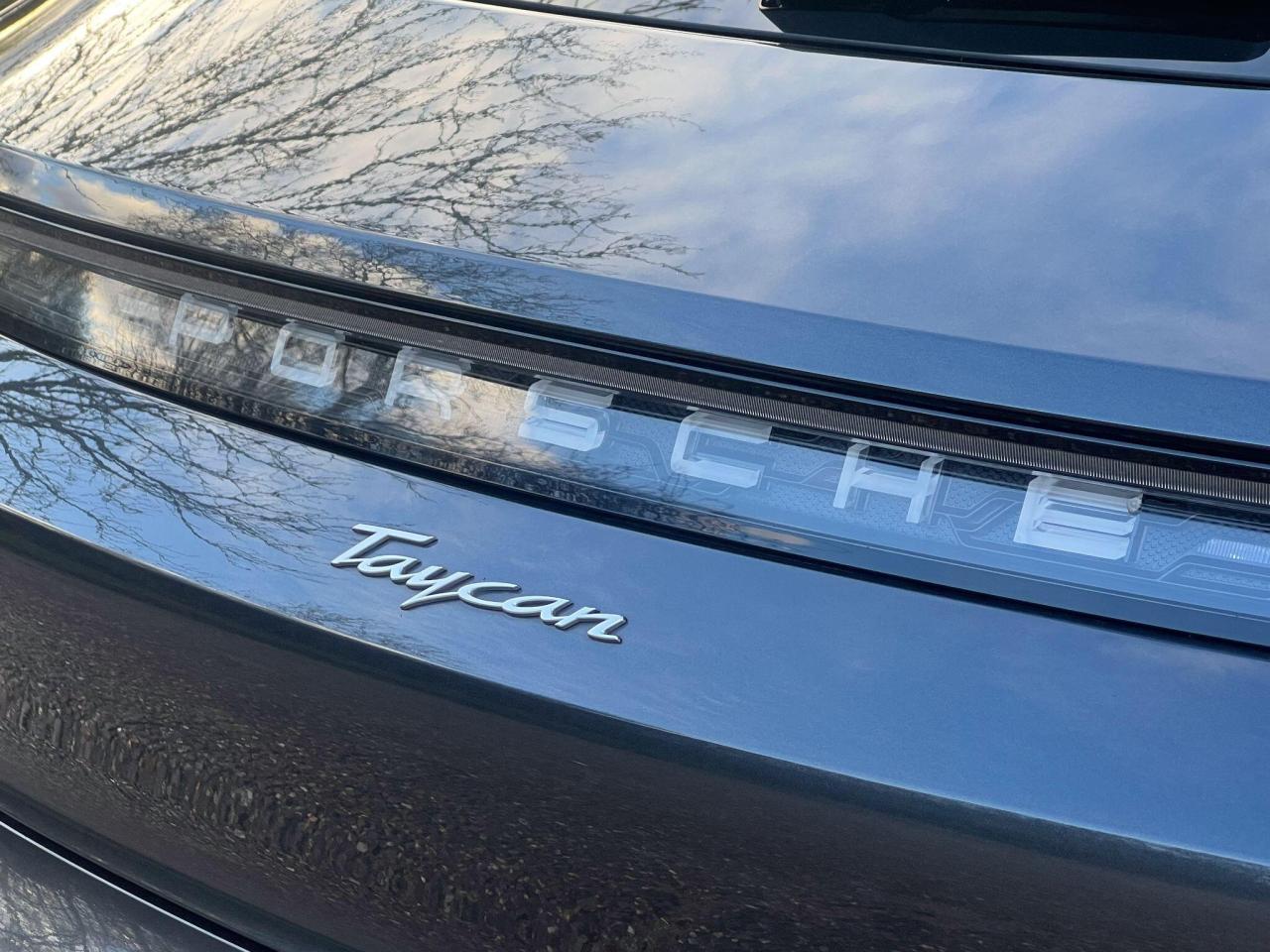 2022 Porsche Performance 79.2kWh Sport Turismo Auto RWD 5dr (11kW Charger)