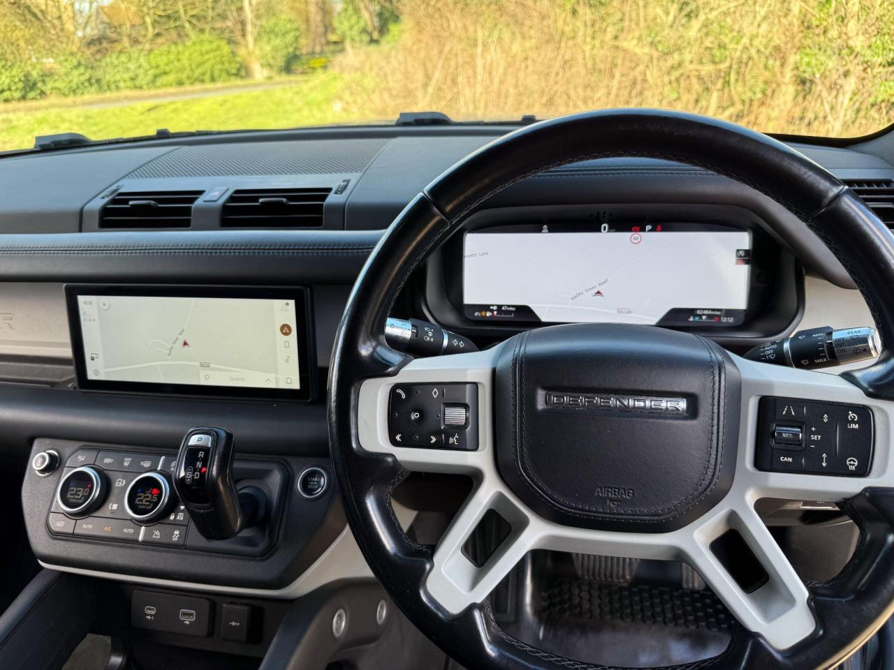 2021 Land Rover 3.0 D300 MHEV HSE Hard Top SUV Auto 4WD MWB Euro 6 (s/s) 5dr