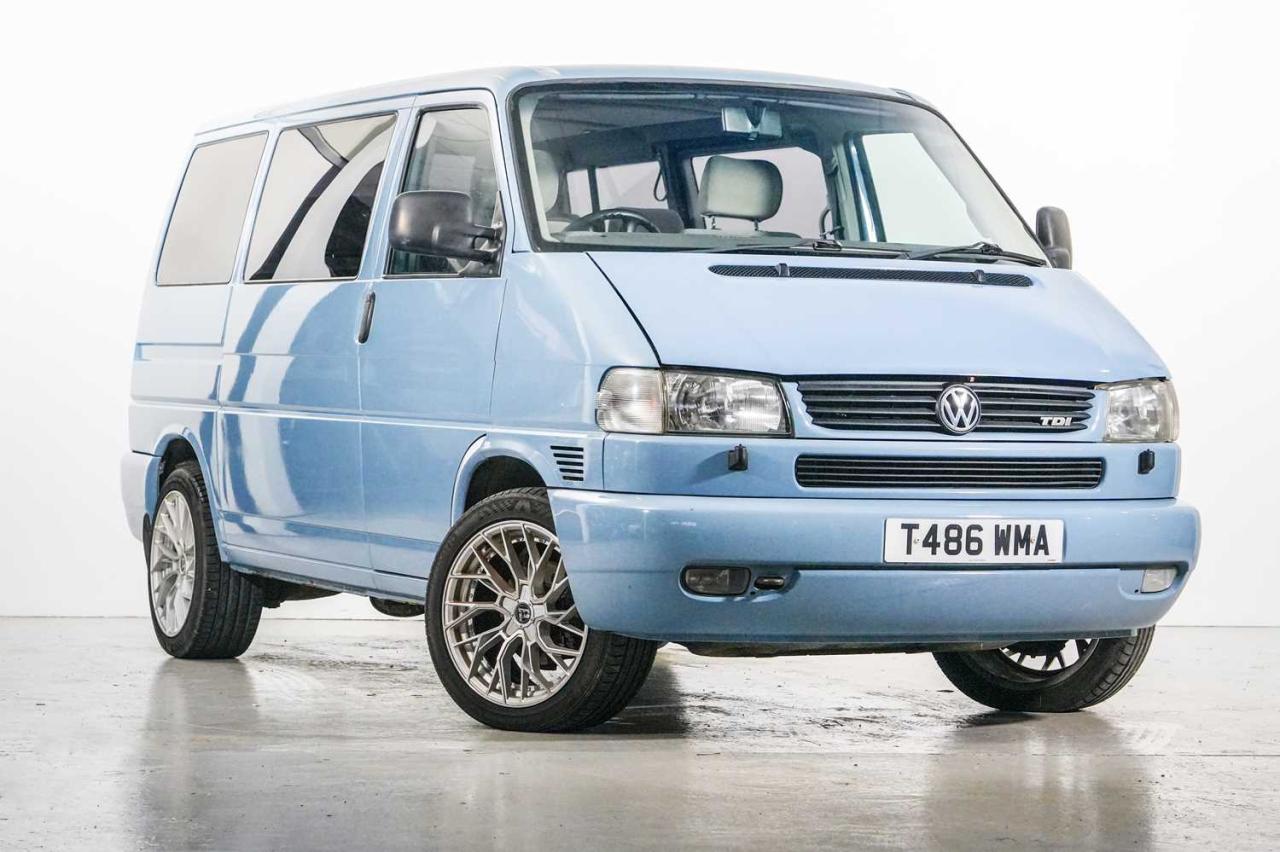 1999 Volkswagen T4 Caravelle 2.5 TDi SWB