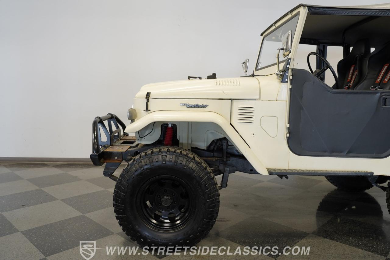1974 Toyota FJ40 Land Cruiser