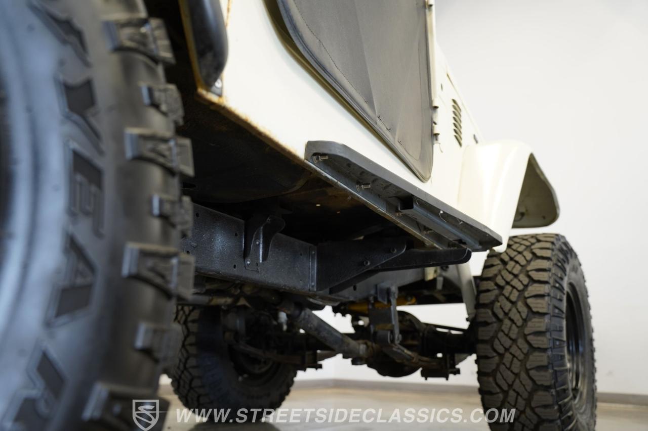 1974 Toyota FJ40 Land Cruiser