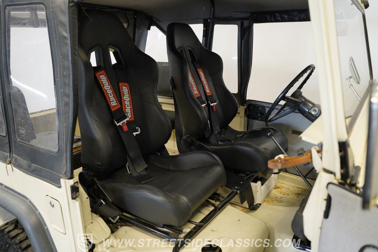 1974 Toyota FJ40 Land Cruiser