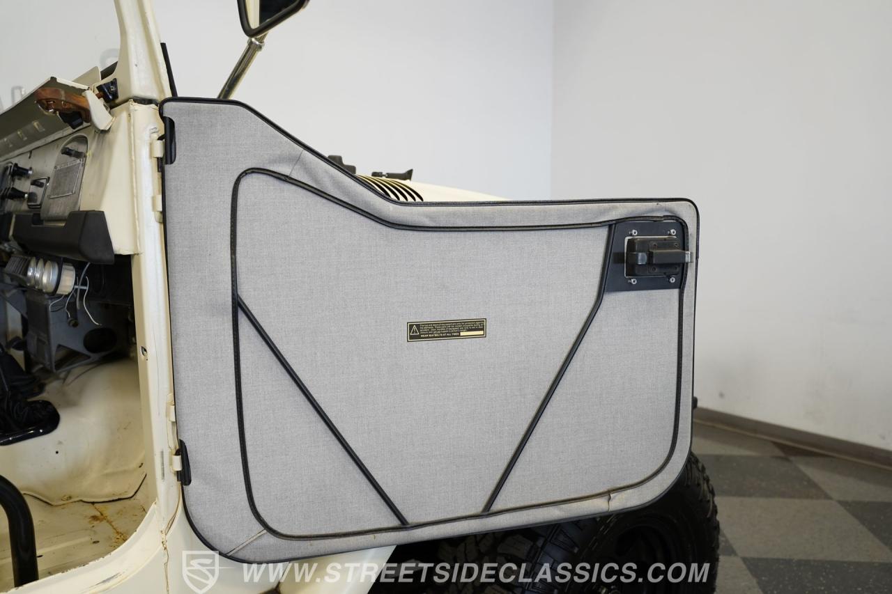 1974 Toyota FJ40 Land Cruiser