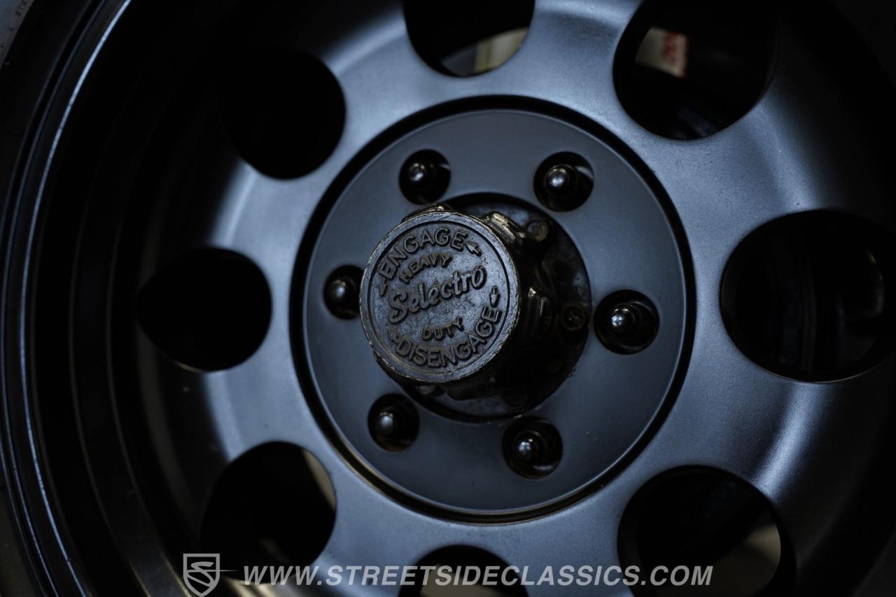 1974 Toyota FJ40 Land Cruiser