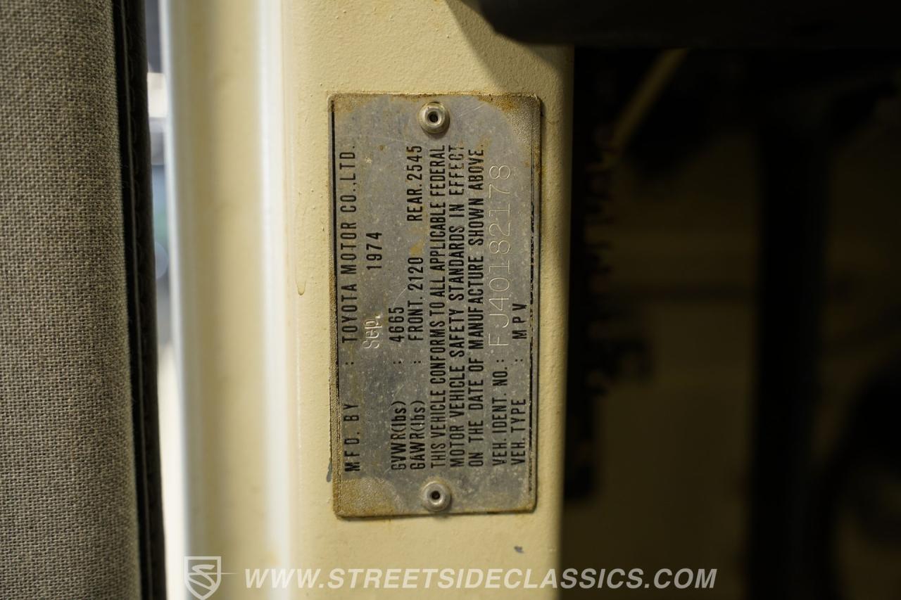 1974 Toyota FJ40 Land Cruiser