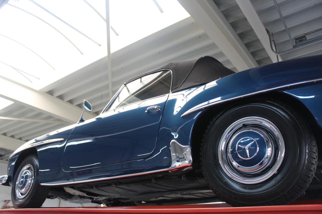 1960 Mercedes - Benz Mercedes Benz 190 SL &ldquo;Bare metal restoration&rdquo;