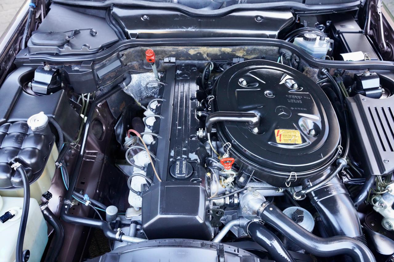 1993 Mercedes - Benz 300 SL &ldquo;Brown over brown&rdquo;