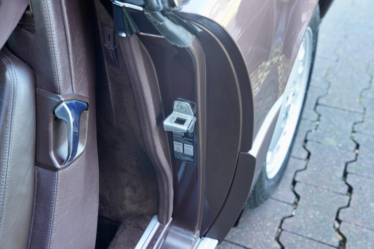 1993 Mercedes - Benz 300 SL &ldquo;Brown over brown&rdquo;