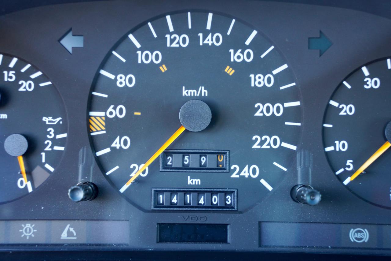 1993 Mercedes - Benz 300 SL &ldquo;Brown over brown&rdquo;