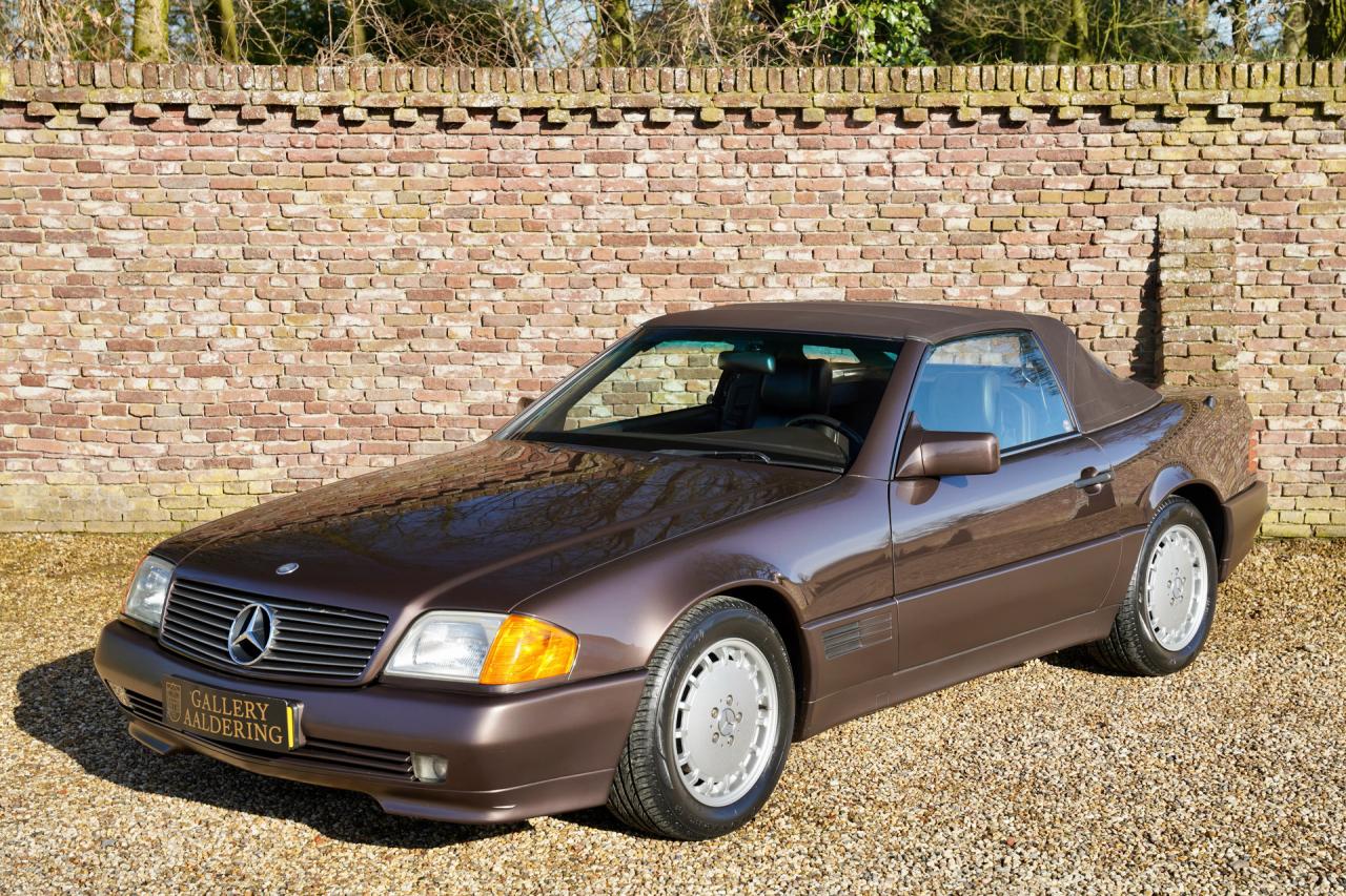 1993 Mercedes - Benz 300 SL &ldquo;Brown over brown&rdquo;