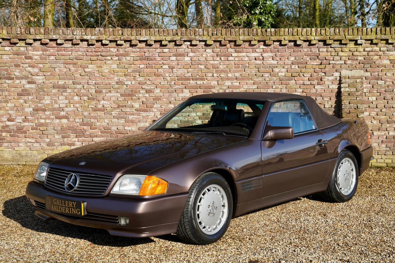 1993 Mercedes - Benz 300 SL &ldquo;Brown over brown&rdquo;