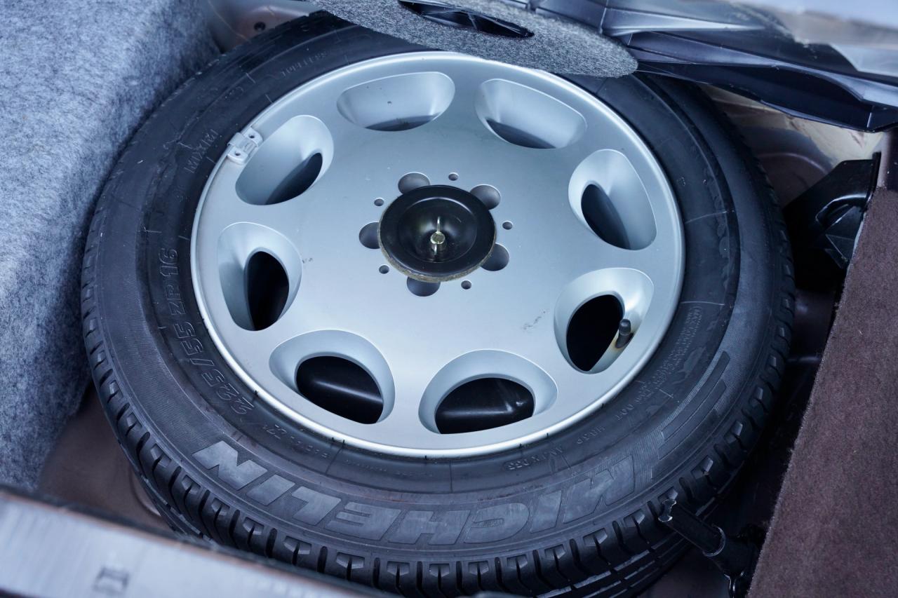 1993 Mercedes - Benz 300 SL &ldquo;Brown over brown&rdquo;