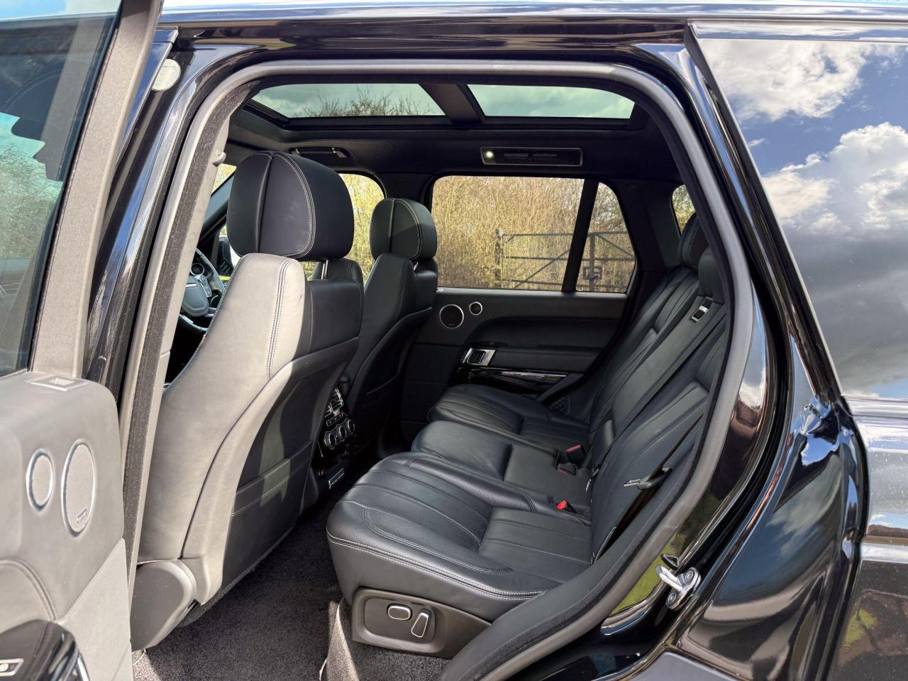 2013 Land Rover 4.4 SD V8 Autobiography SUV 5dr Diesel Auto 4WD Euro 5 (339 ps)