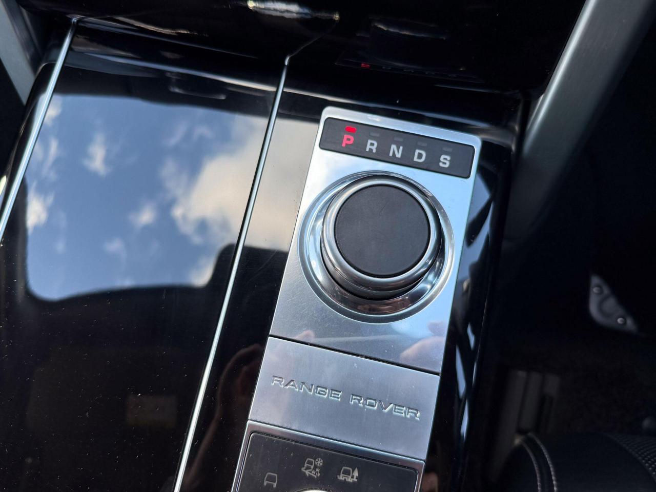2013 Land Rover 4.4 SD V8 Autobiography SUV 5dr Diesel Auto 4WD Euro 5 (339 ps)