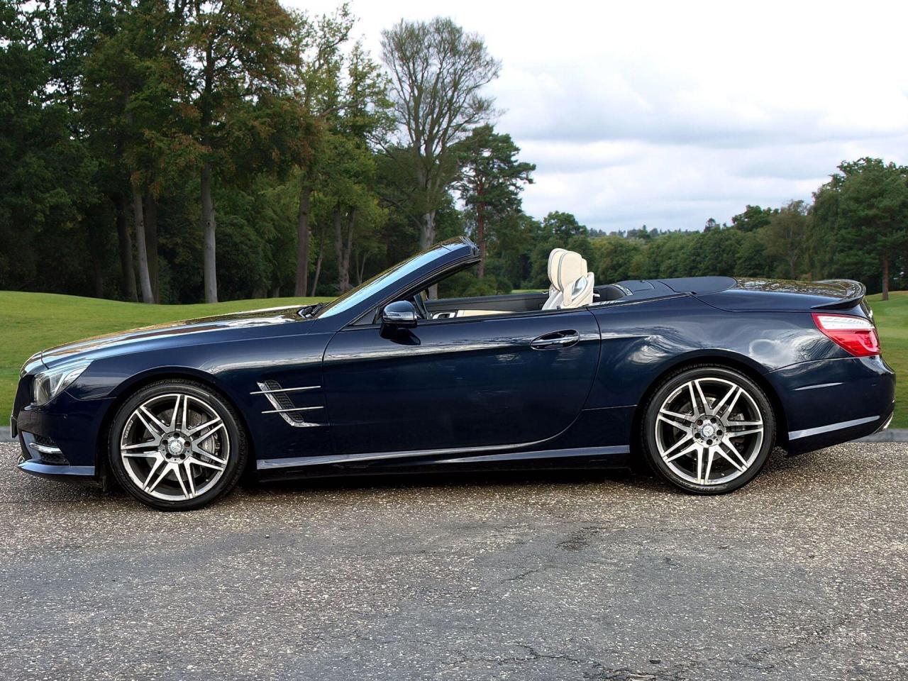 2014 Mercedes - Benz 3.0 SL400 AMG Sport Convertible 2dr Petrol G-Tronic Euro 6 (s/s) (333 ps)