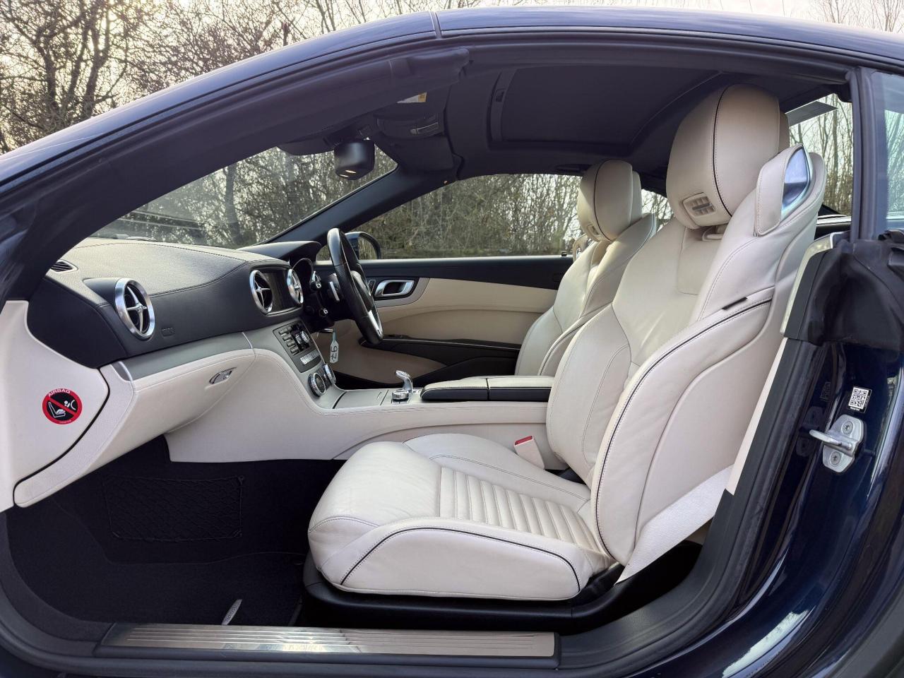 2014 Mercedes - Benz 3.0 SL400 AMG Sport Convertible 2dr Petrol G-Tronic Euro 6 (s/s) (333 ps)