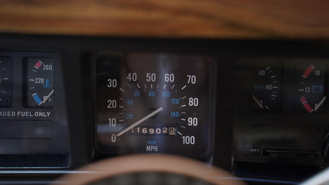 1988 Jeep Grand Wagoneer