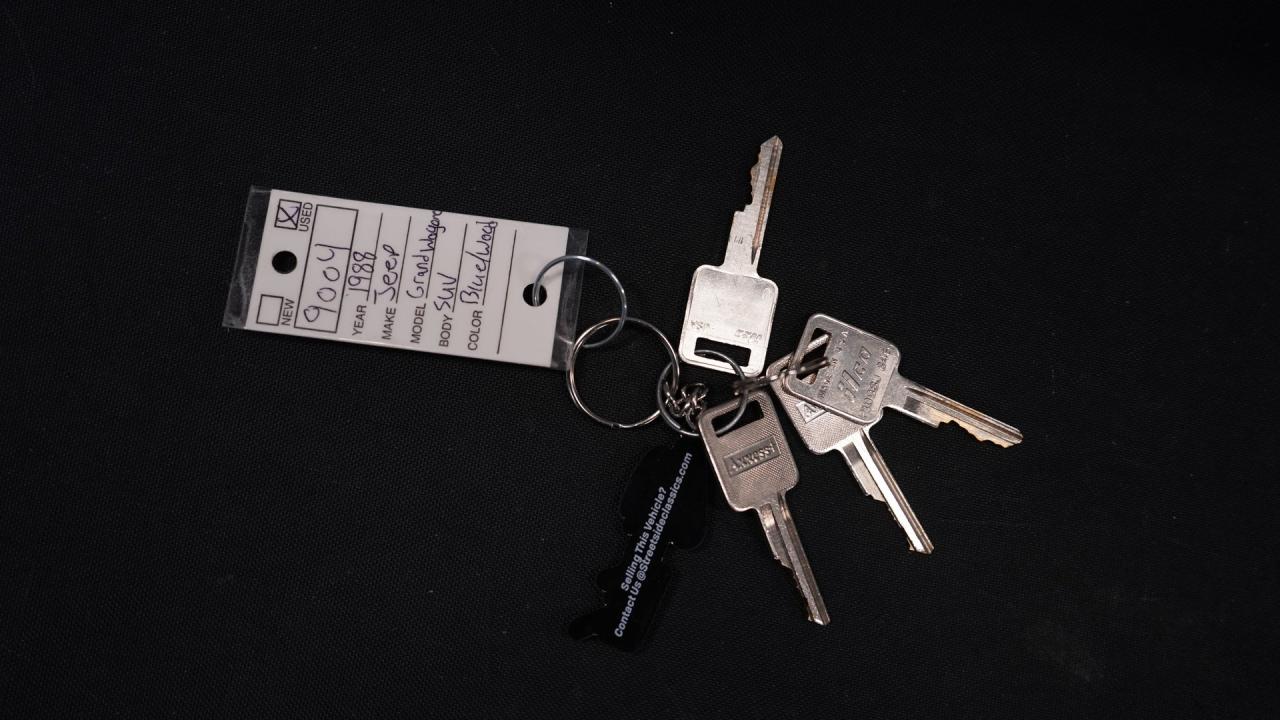 1988 Jeep Grand Wagoneer