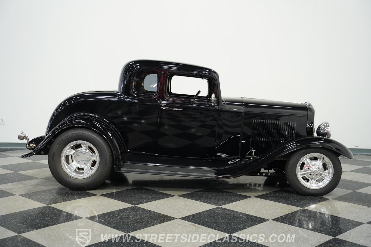 1932 Ford 5-Window Coupe LS1