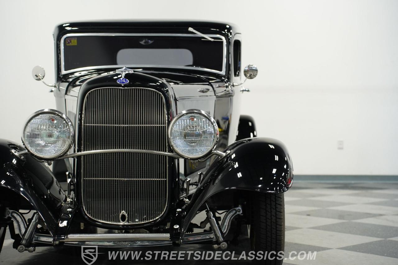 1932 Ford 5-Window Coupe LS1