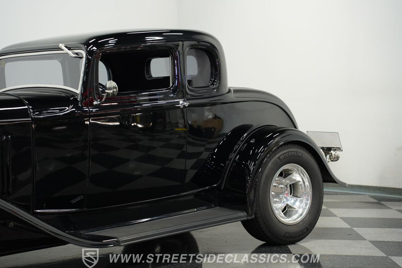 1932 Ford 5-Window Coupe LS1