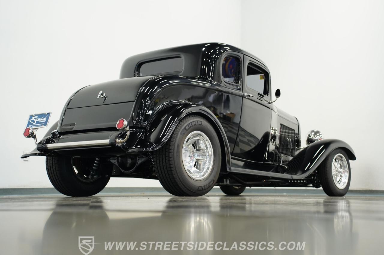 1932 Ford 5-Window Coupe LS1