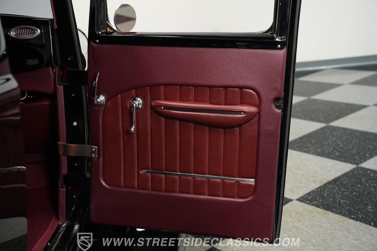 1932 Ford 5-Window Coupe LS1