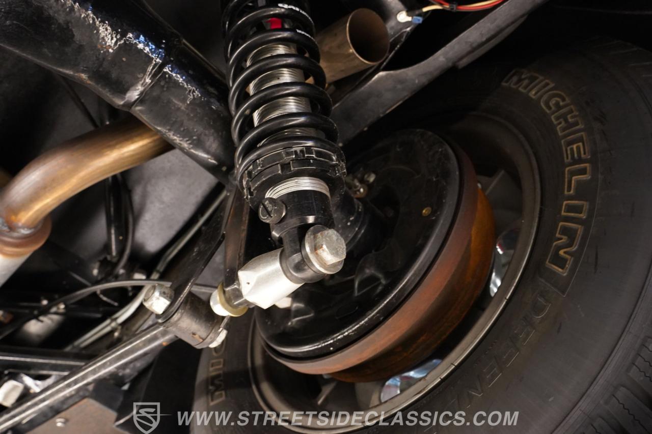 1932 Ford 5-Window Coupe LS1