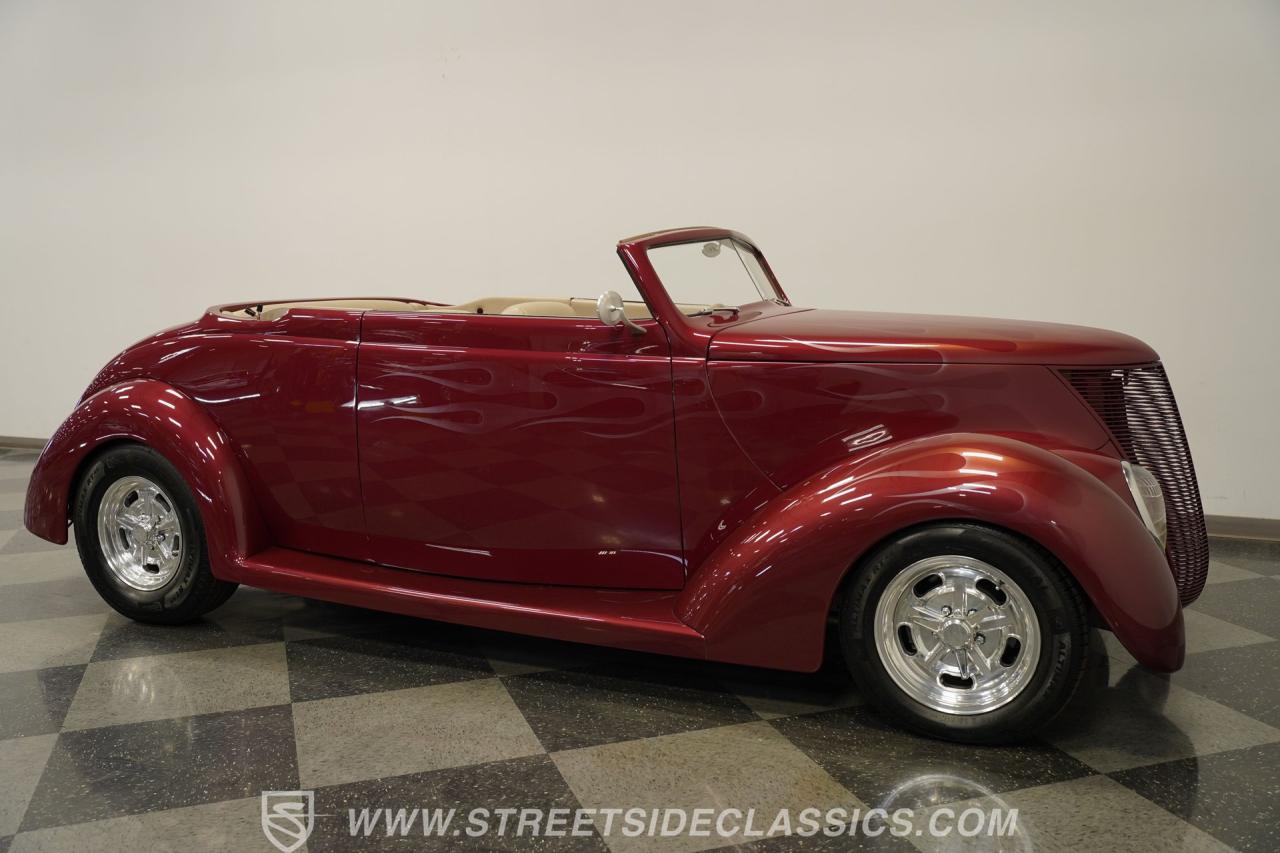 1937 Ford Cabriolet
