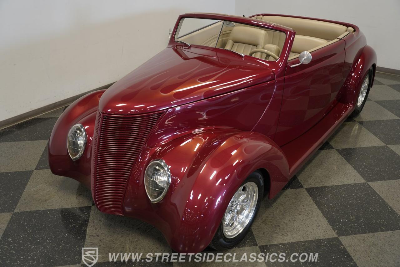 1937 Ford Cabriolet