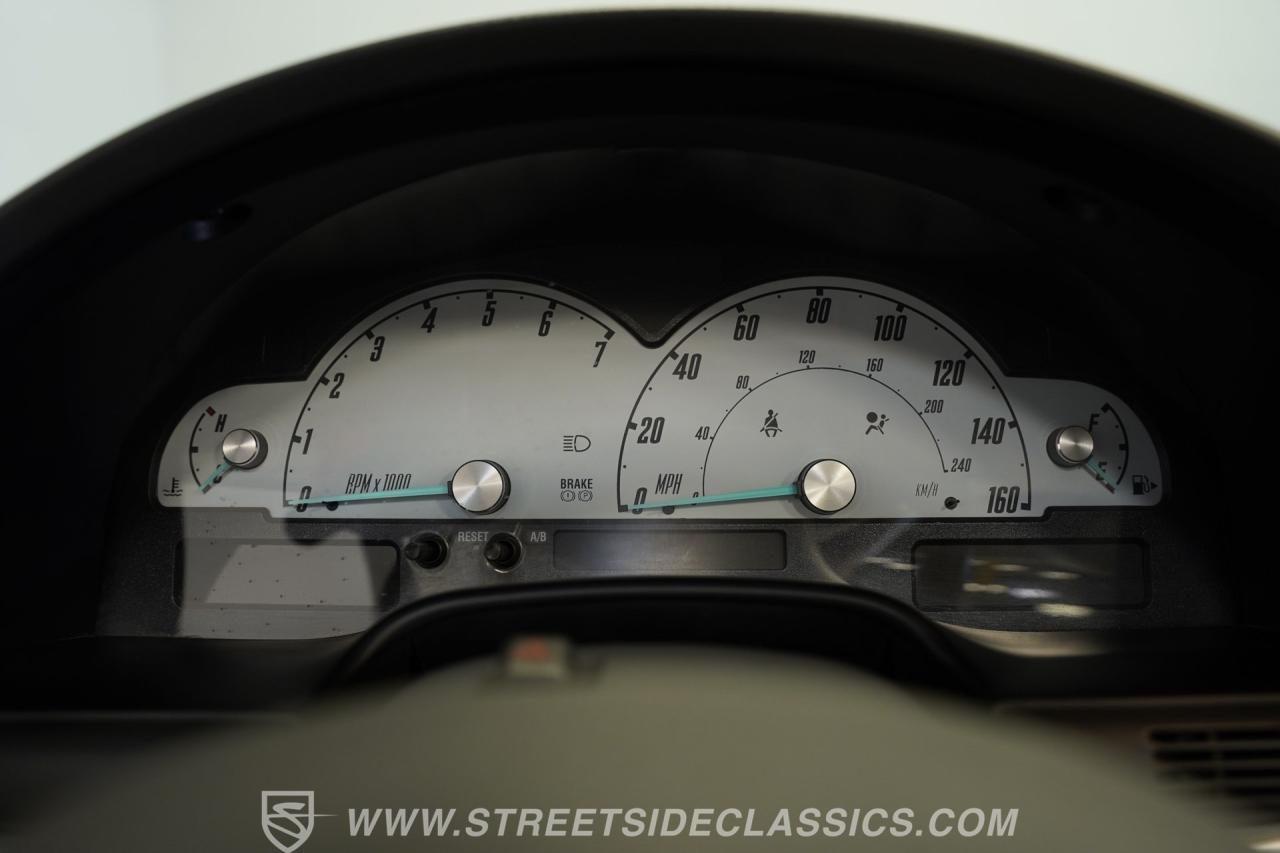 2002 Ford Thunderbird