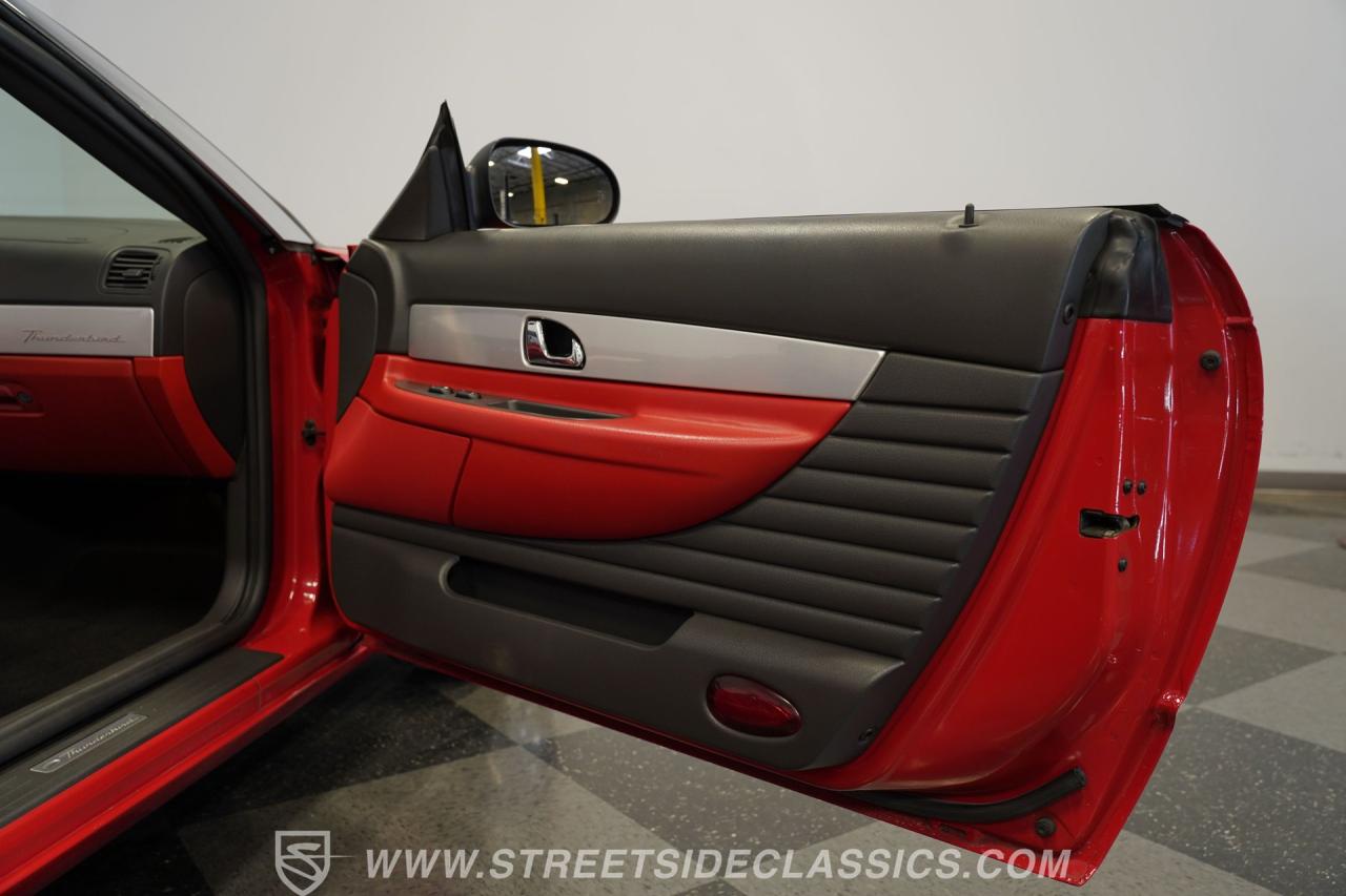 2002 Ford Thunderbird