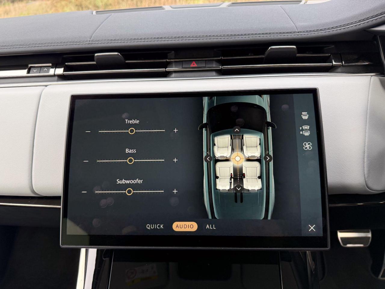 2024 Land Rover 3.0 D300 MHEV Dynamic SE Auto 4WD Euro 6 (s/s) 5dr