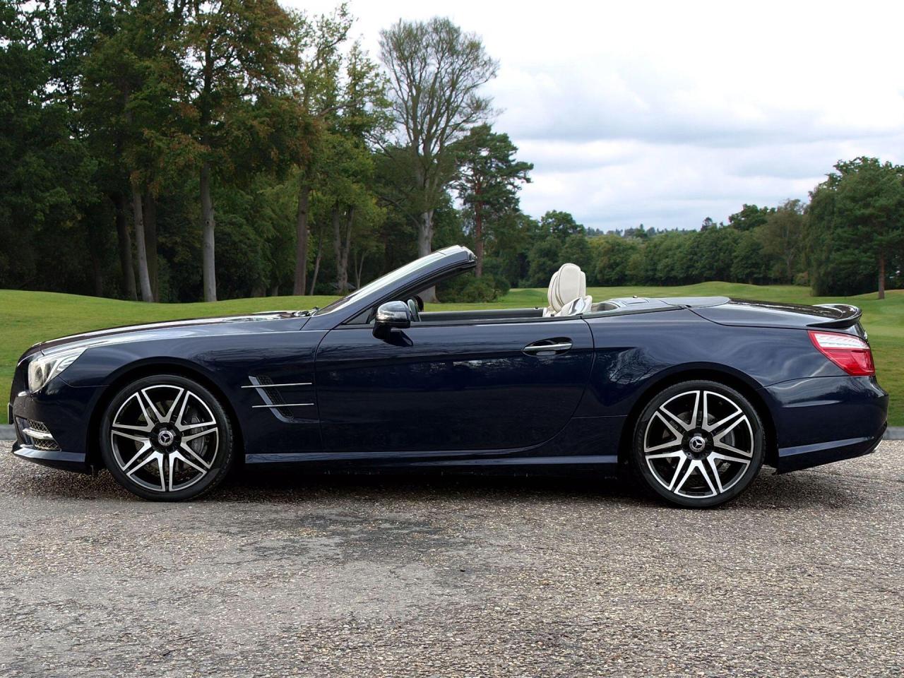 2014 Mercedes - Benz 3.0 SL400 AMG Sport Convertible 2dr Petrol G-Tronic Euro 6 (s/s) (333 ps)