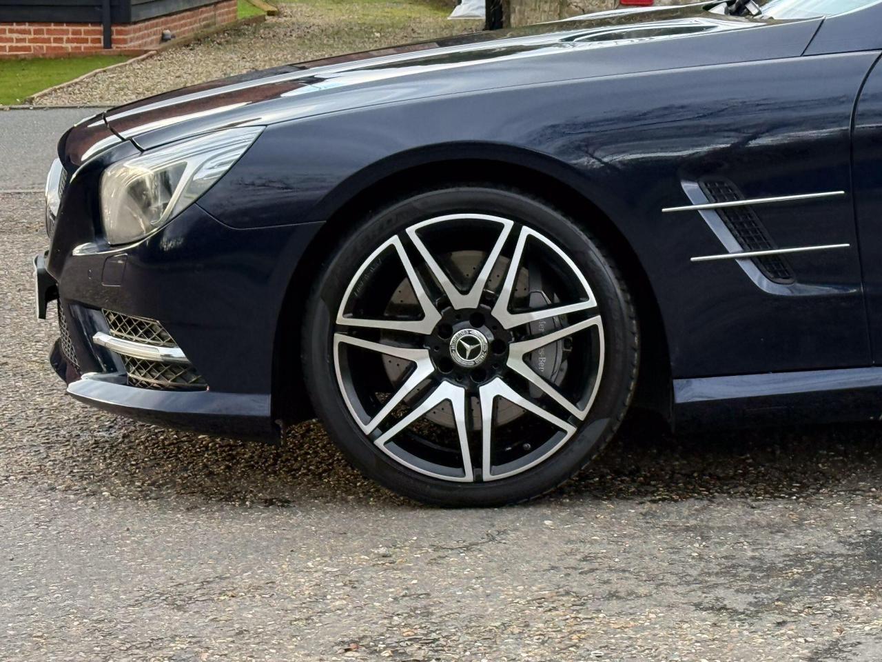 2014 Mercedes - Benz 3.0 SL400 AMG Sport Convertible 2dr Petrol G-Tronic Euro 6 (s/s) (333 ps)