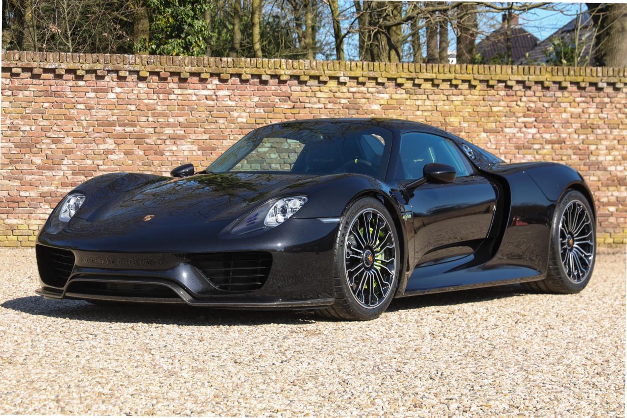 2015 Porsche 918 Spyder &ldquo;Low kilometers - Just over 7.000 kilometers&rdquo;